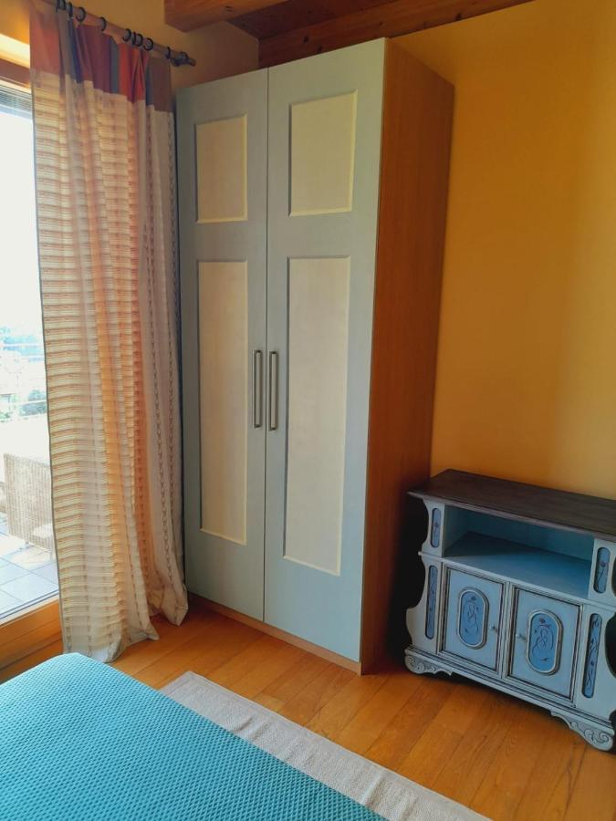 Villa Dei Tramonti Gavirate Bagian luar foto